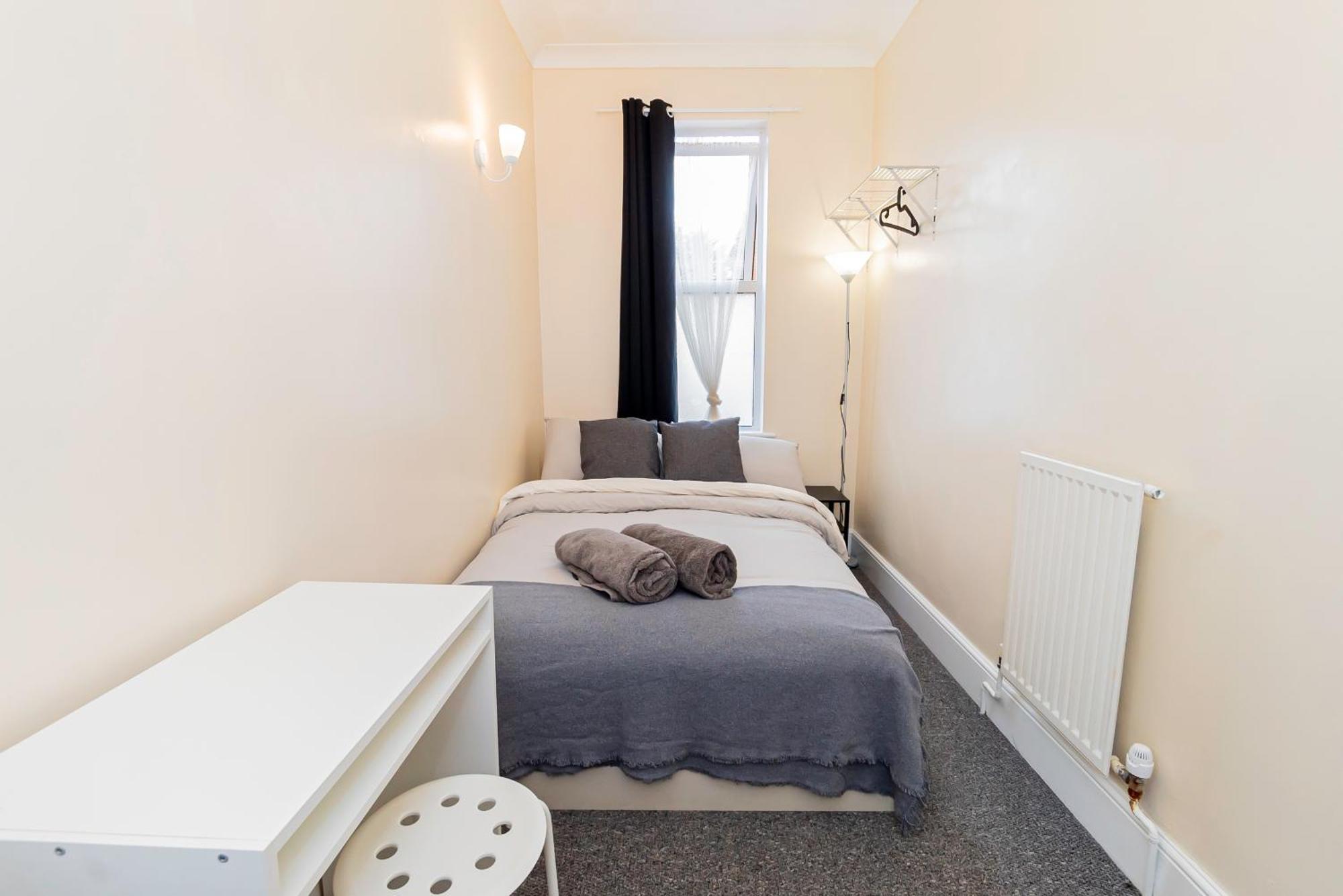 Shirley House 5, Guest House, Self Catering, Self Check In With Smart Locks, Use Of Fully Equipped Kitchen, Close To City Centre, Ideal For Longer Stays And Fawley Contractors Southampton Dış mekan fotoğraf