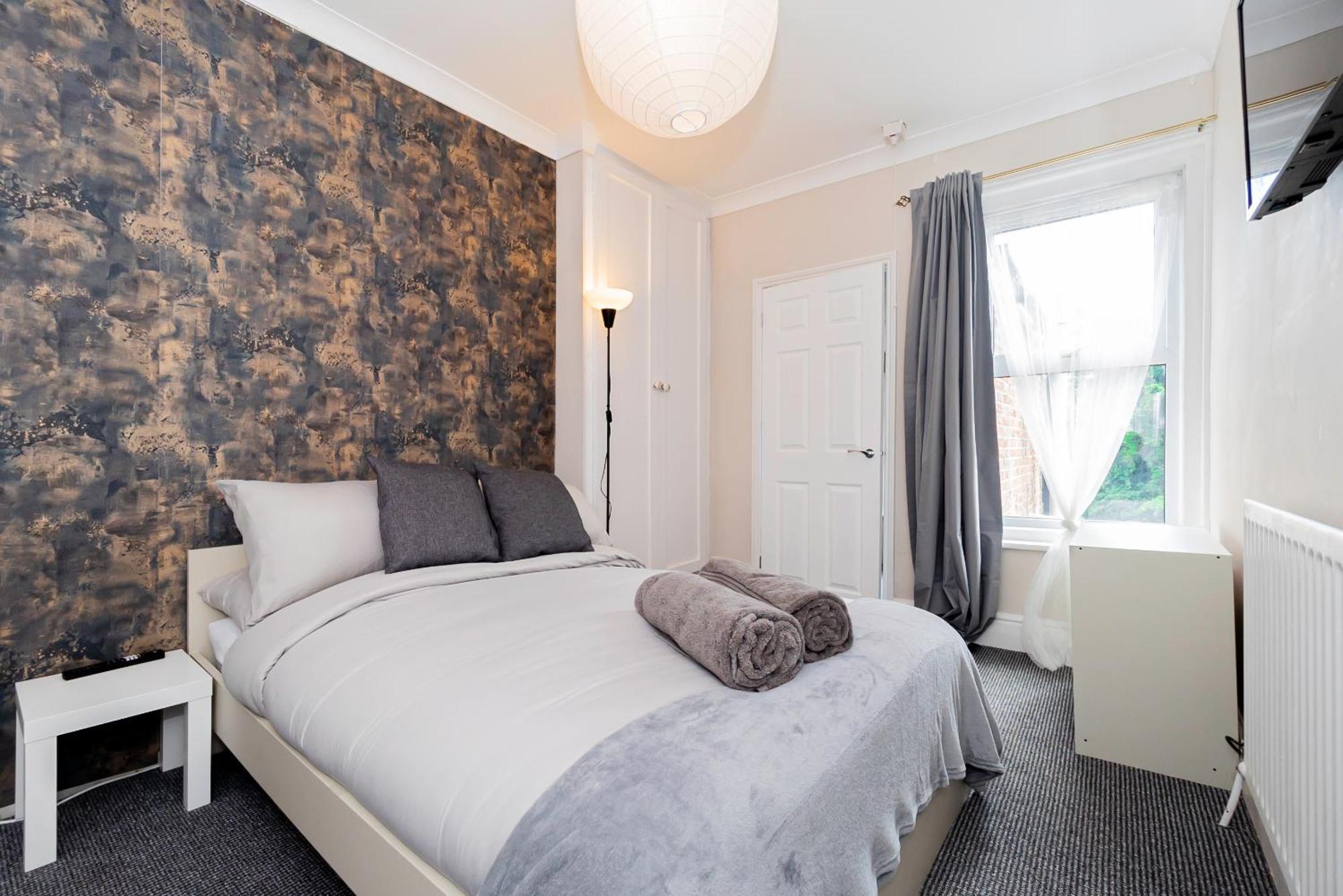 Shirley House 5, Guest House, Self Catering, Self Check In With Smart Locks, Use Of Fully Equipped Kitchen, Close To City Centre, Ideal For Longer Stays And Fawley Contractors Southampton Dış mekan fotoğraf