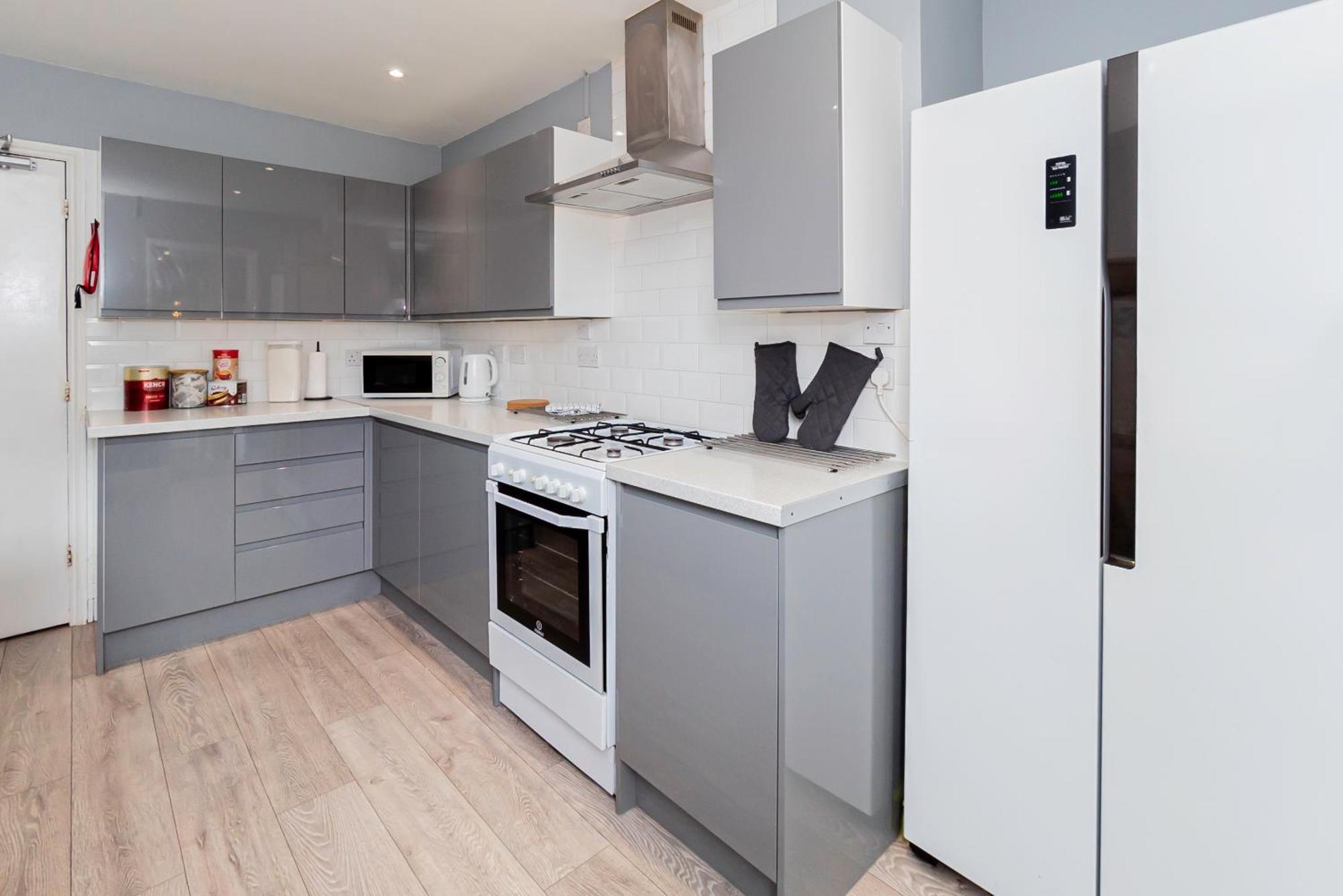 Shirley House 5, Guest House, Self Catering, Self Check In With Smart Locks, Use Of Fully Equipped Kitchen, Close To City Centre, Ideal For Longer Stays And Fawley Contractors Southampton Dış mekan fotoğraf