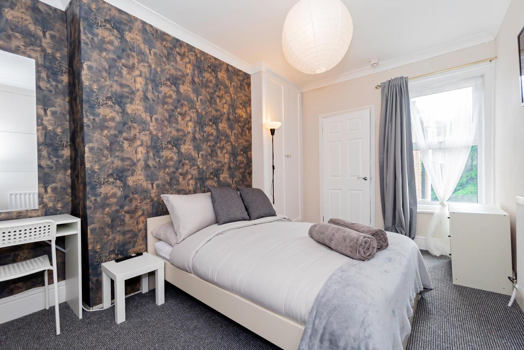 Shirley House 5, Guest House, Self Catering, Self Check In With Smart Locks, Use Of Fully Equipped Kitchen, Close To City Centre, Ideal For Longer Stays And Fawley Contractors Southampton Dış mekan fotoğraf