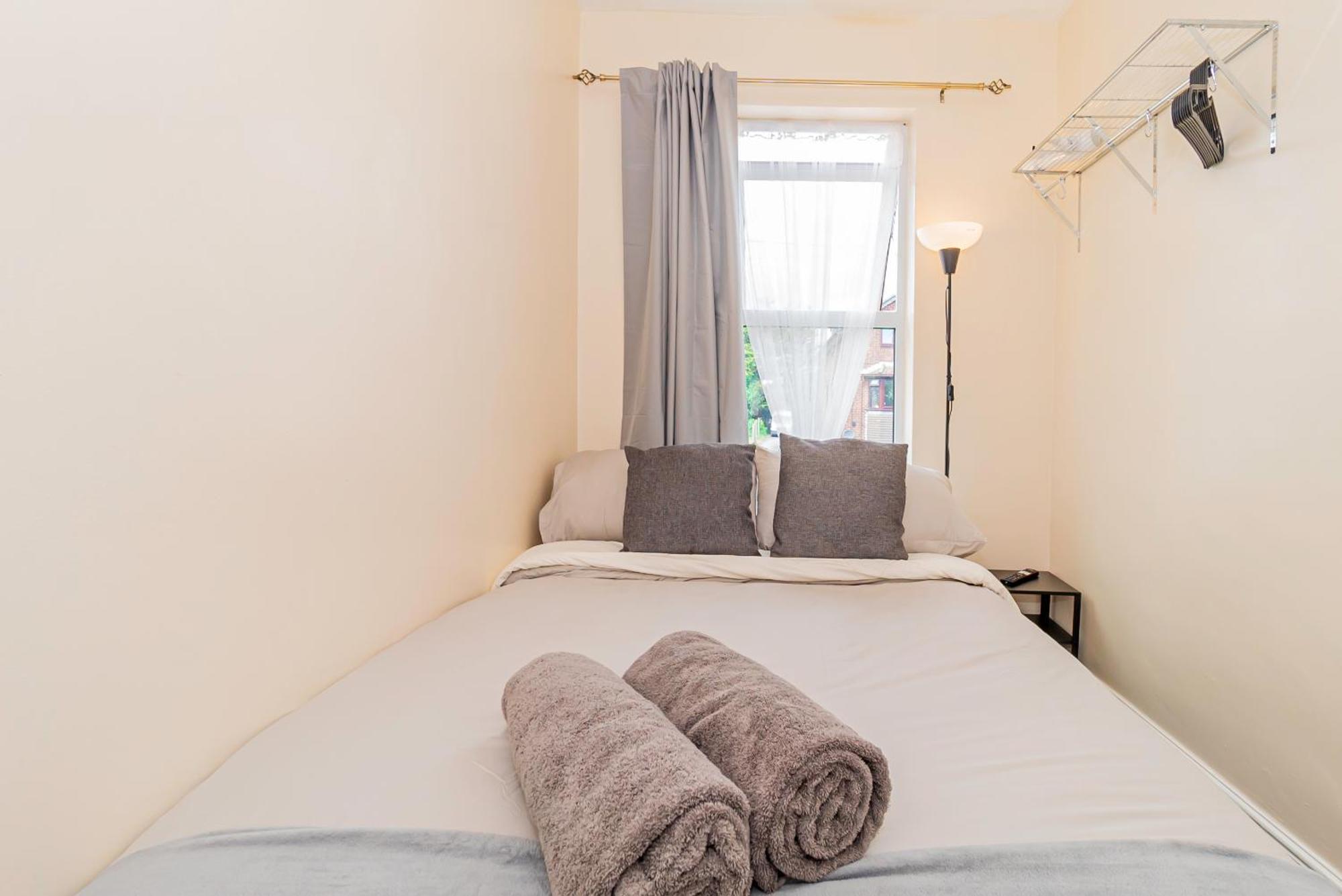 Shirley House 5, Guest House, Self Catering, Self Check In With Smart Locks, Use Of Fully Equipped Kitchen, Close To City Centre, Ideal For Longer Stays And Fawley Contractors Southampton Dış mekan fotoğraf