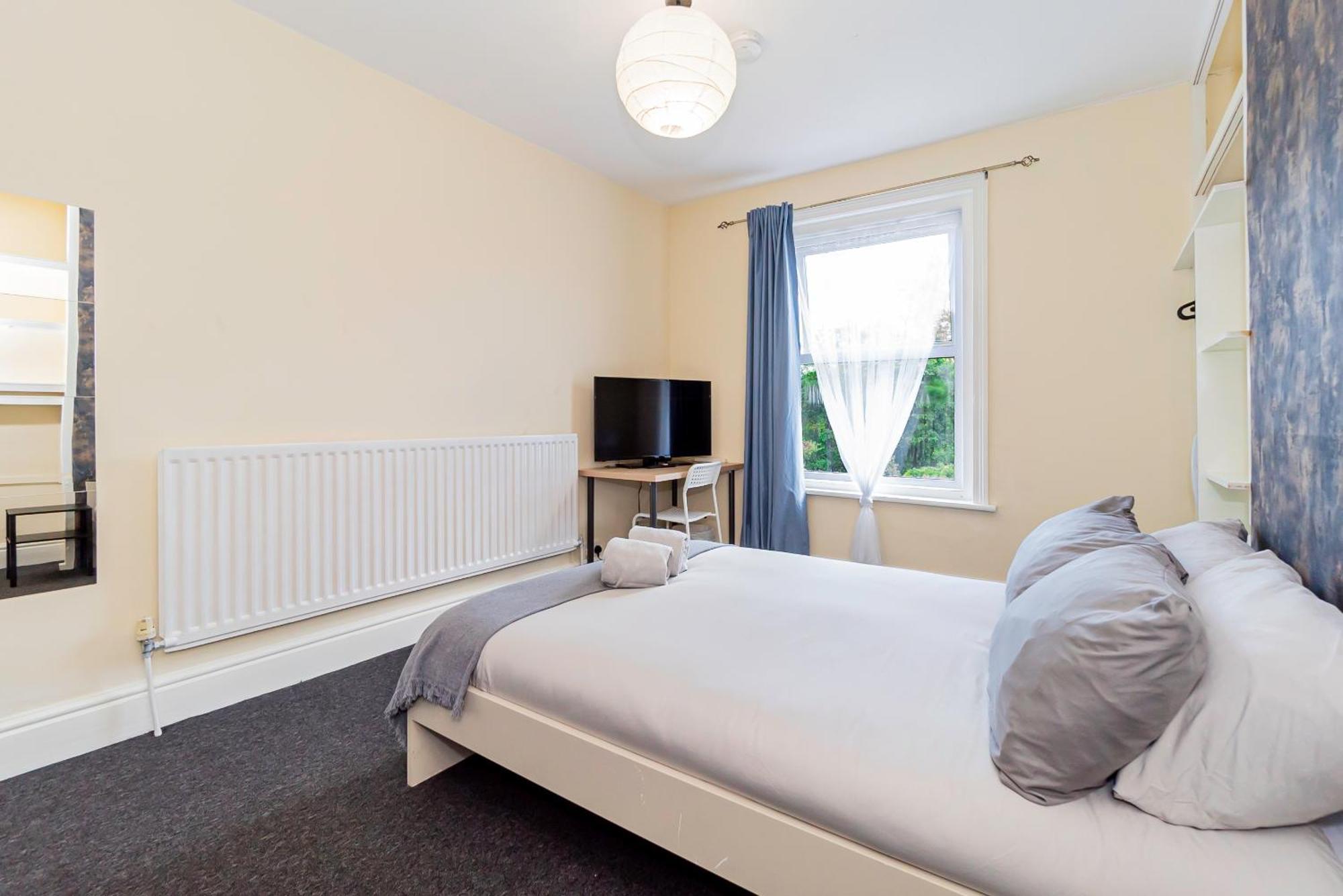 Shirley House 5, Guest House, Self Catering, Self Check In With Smart Locks, Use Of Fully Equipped Kitchen, Close To City Centre, Ideal For Longer Stays And Fawley Contractors Southampton Dış mekan fotoğraf